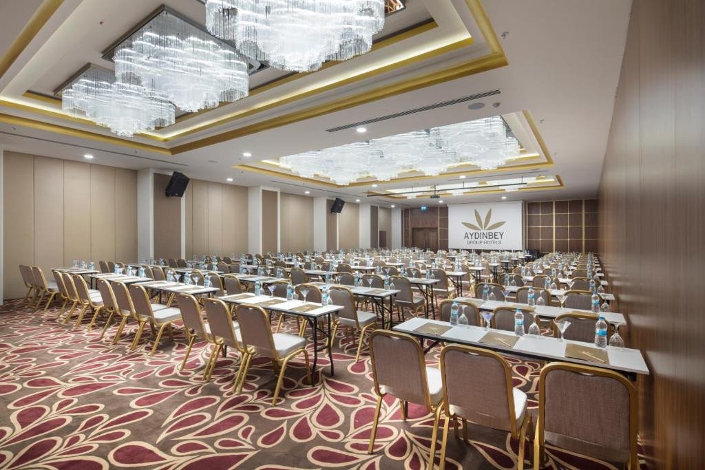 Aydinbey Queens Palace & Spa 5*