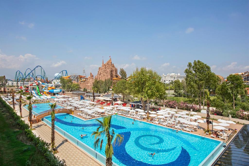 Aydinbey Queens Palace & Spa 5*