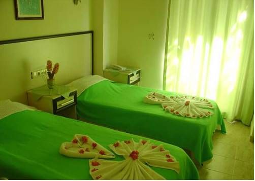 Bahar Apart 3*