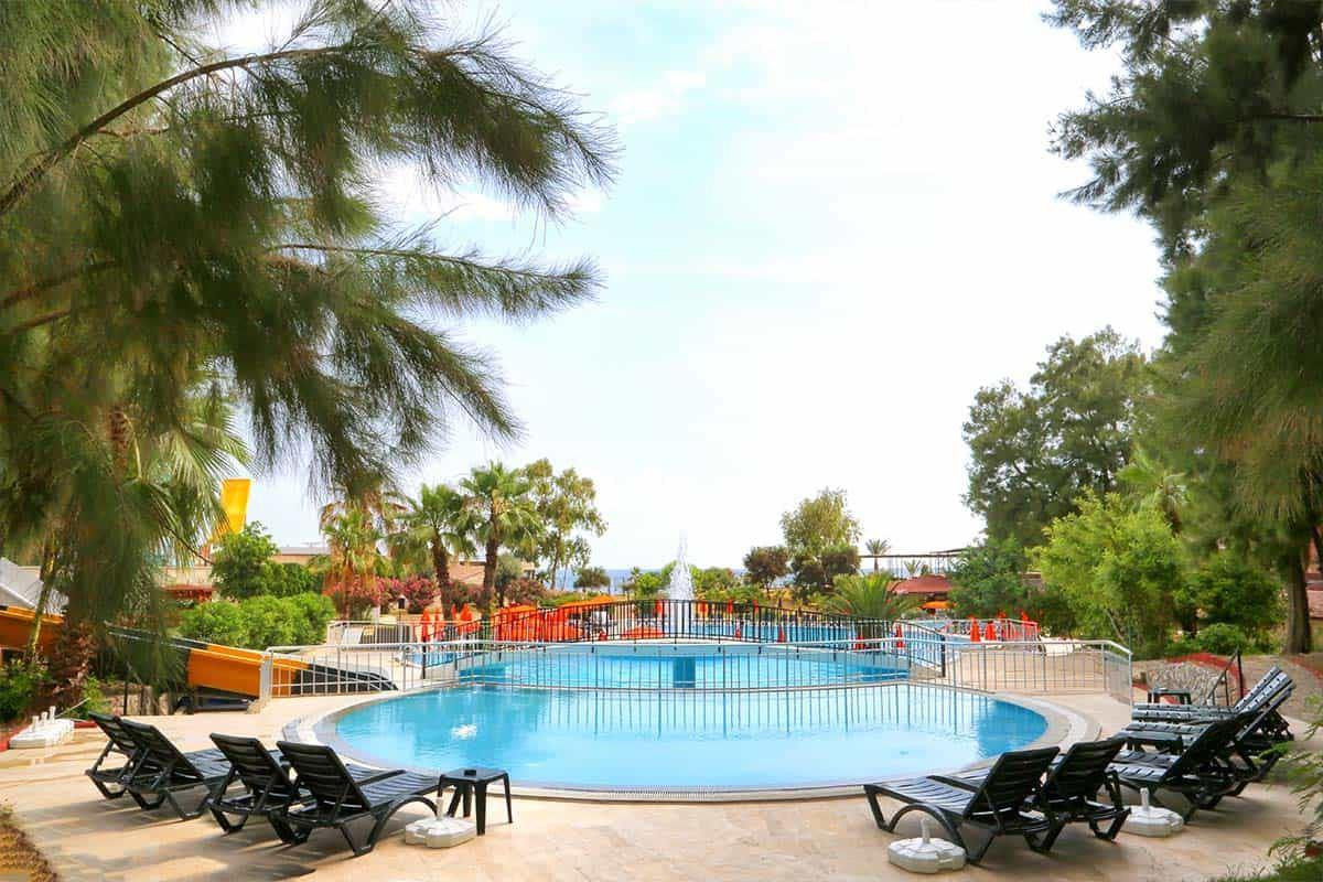 Bayar Garden Holiday Village (Ex. Bayar Garden Beach) 4*