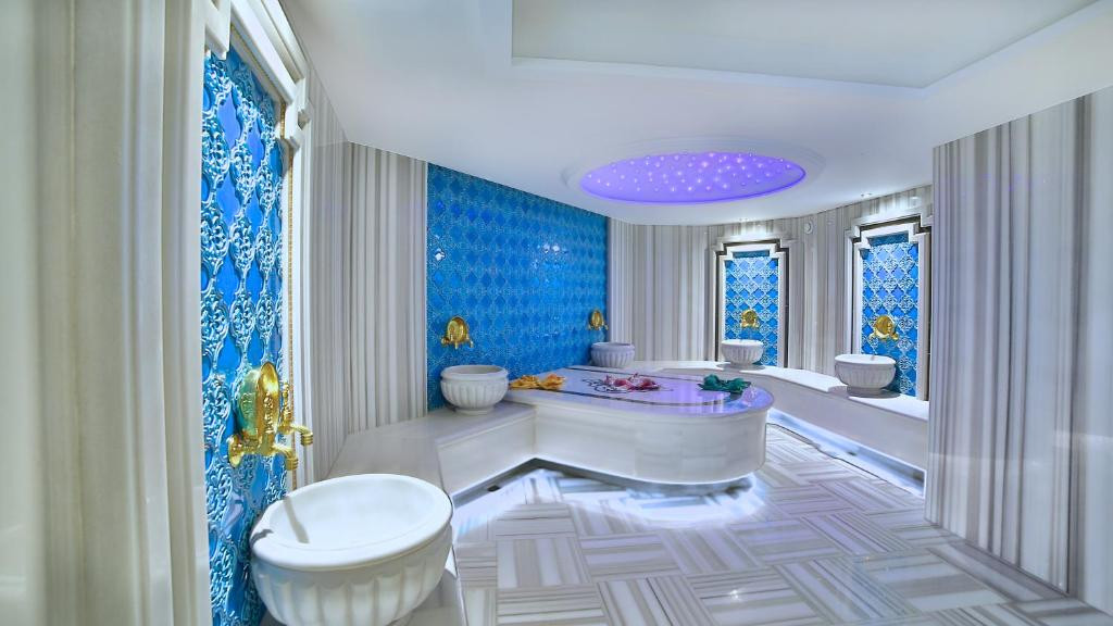 Beethoven Premium Hotel 4*