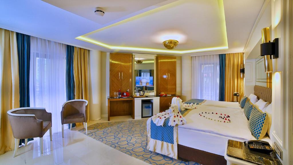 Beethoven Premium Hotel 4*