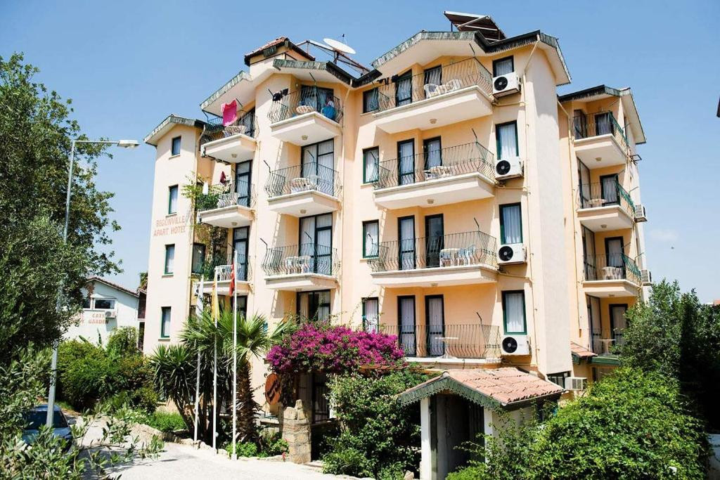 Begonville Apart 3*