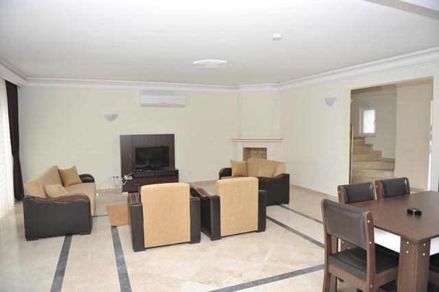 Best House Villa Park 2*