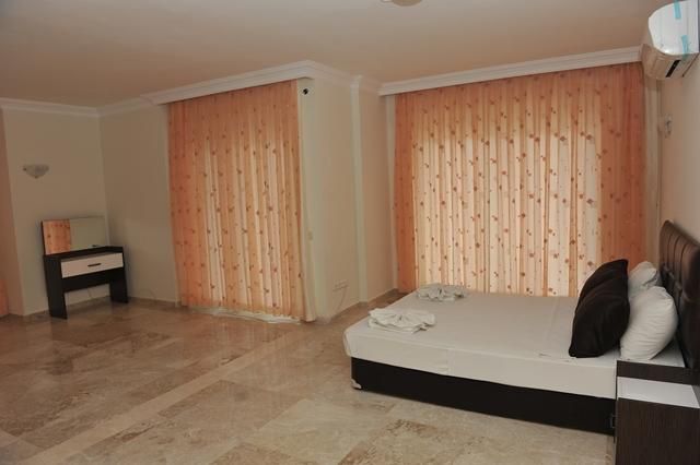 Best House Villa Park 2*