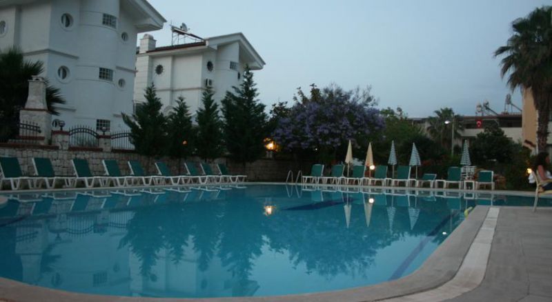 Bezay 3*