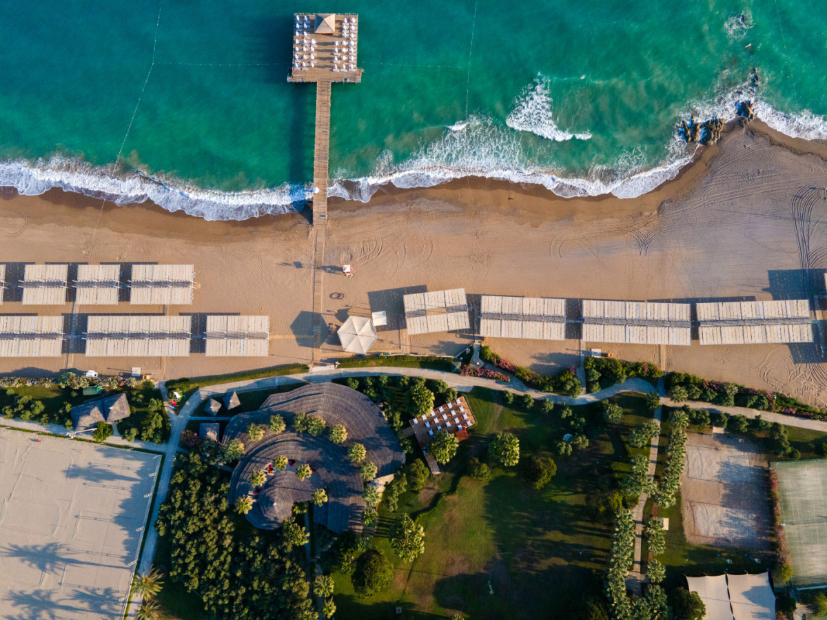 Blue Waters Club & Resort 5*