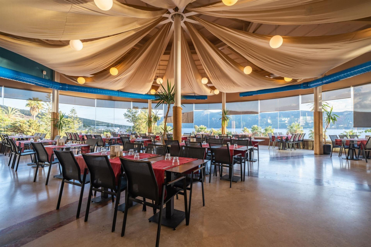 Bodrum Holiday Resort & Spa 5*