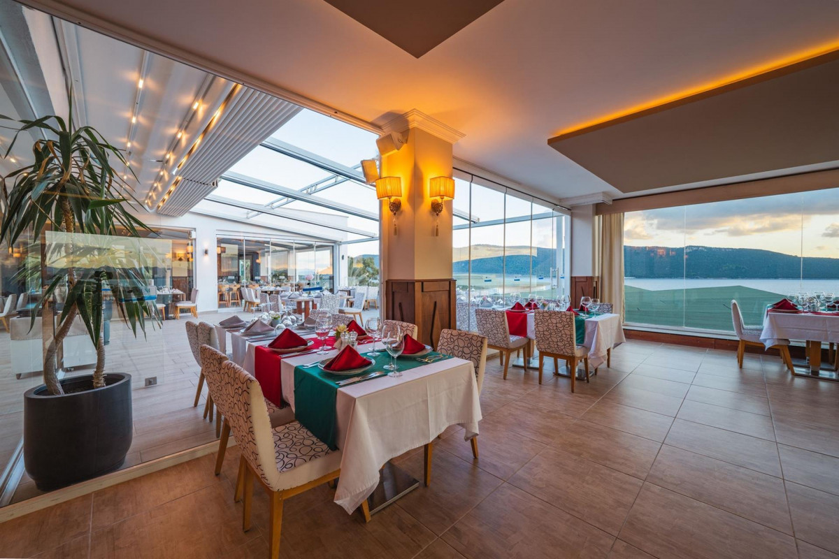 Bodrum Holiday Resort & Spa 5*