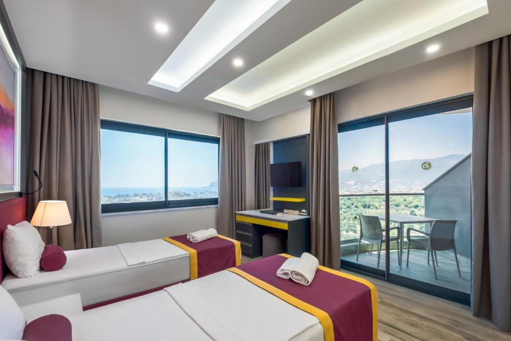 Campus Hill Hotel 5*