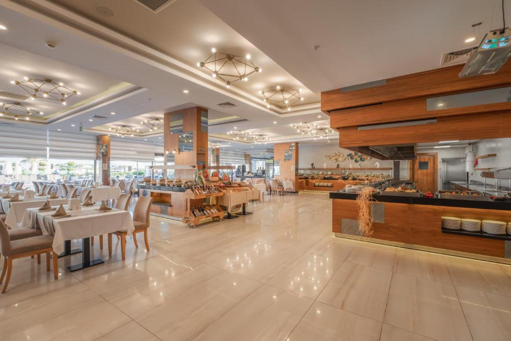 Campus Hill Hotel 5*