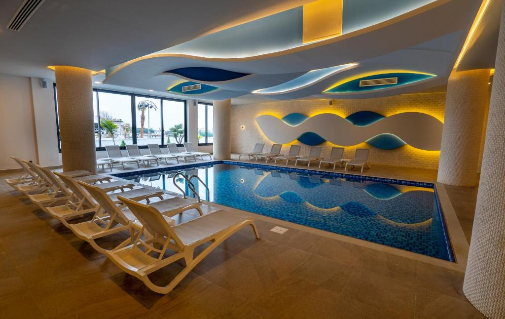 Campus Hill Hotel 5*