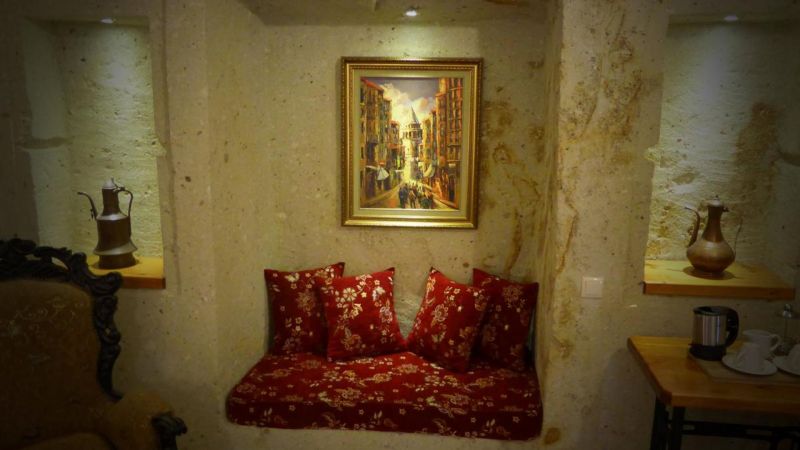 Canyon Cave Hotel 3*