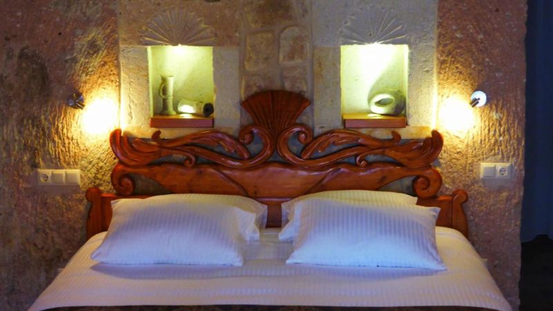 Canyon Cave Hotel 3*