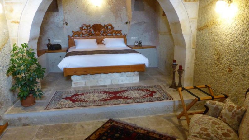 Canyon Cave Hotel 3*