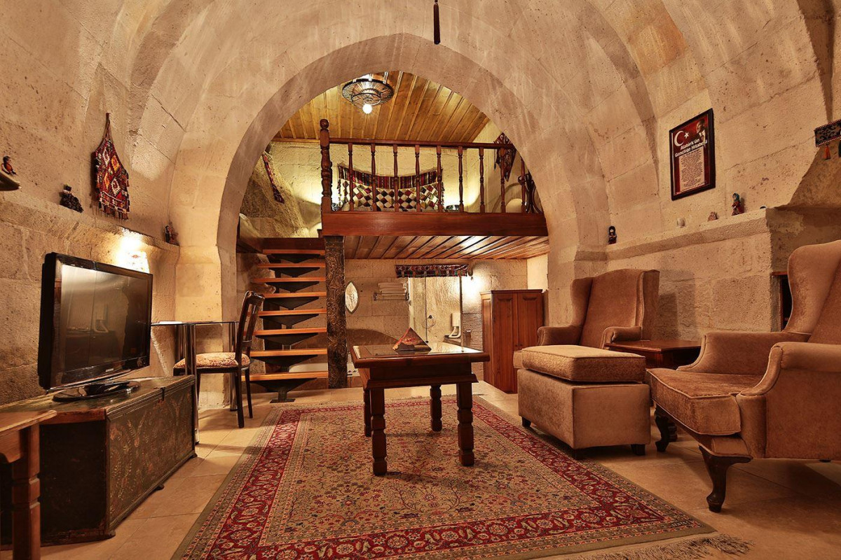 Cappadocia Cave Suites 3*