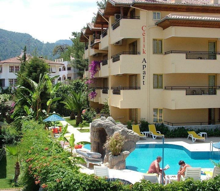 Celik Apartments 2*