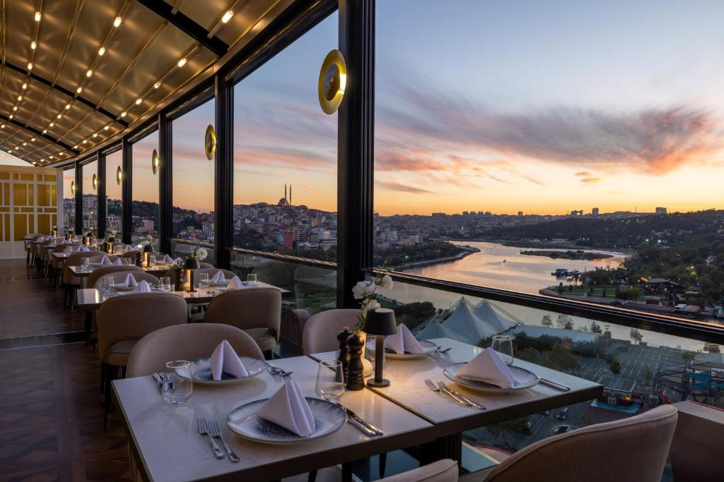 Arise Hotel Golden Horn (Ex. Clarion Hotel Golden Horn) 4*