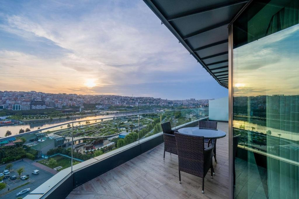 Arise Hotel Golden Horn (Ex. Clarion Hotel Golden Horn) 4*