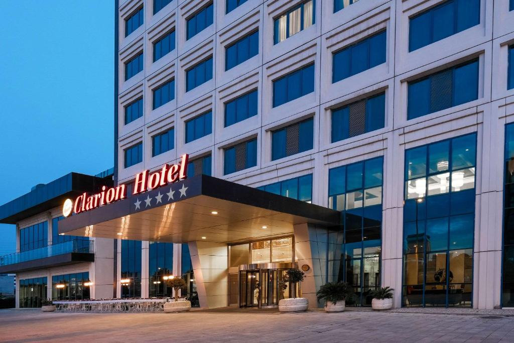 Clarion Hotel Istanbul Mahmutbey 5*