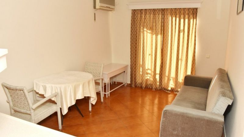 Club Dante Apartments 3*