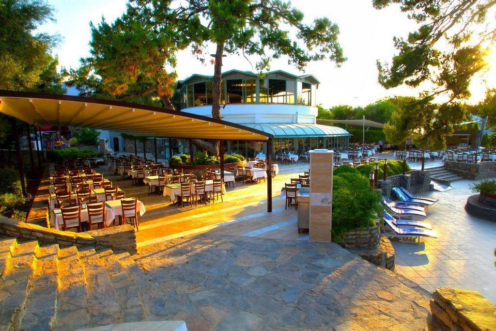 Onura Holiday Village 4*