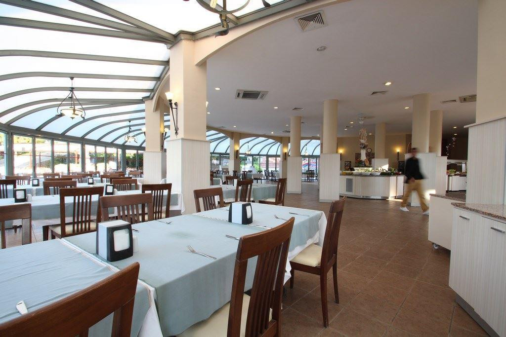 Onura Holiday Village 4*