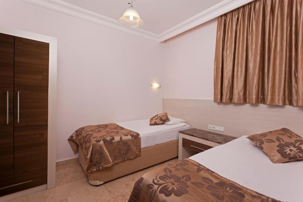 Club Paradiso 5*