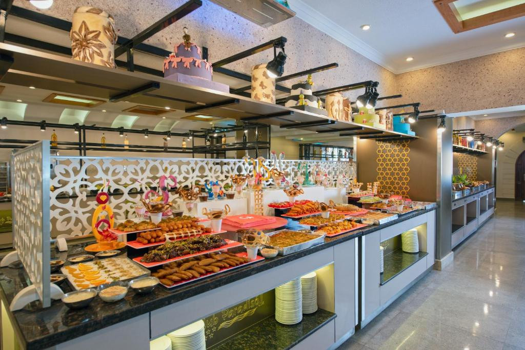 Club Paradiso 5*