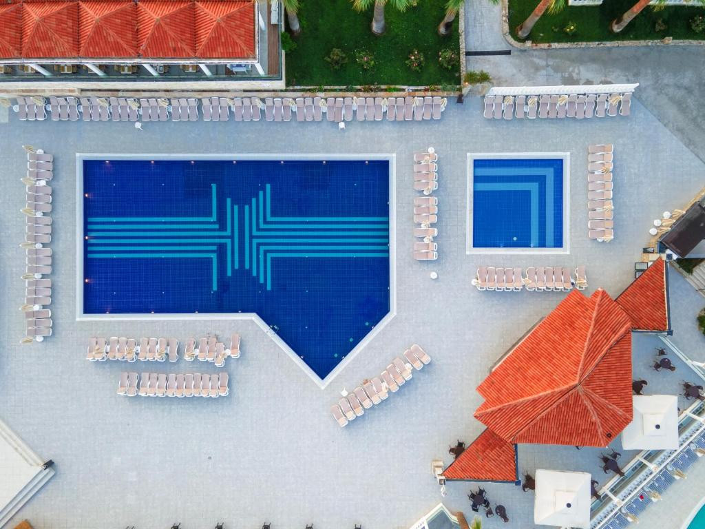 Lucas Didim Resort (Ex. Club Tarhan Serenity) 5*