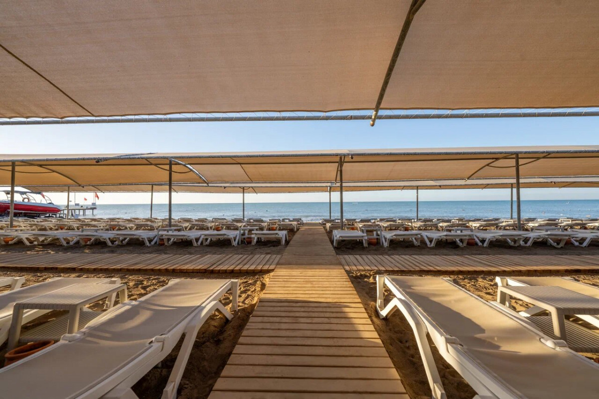 Luna Vista Belek   5*