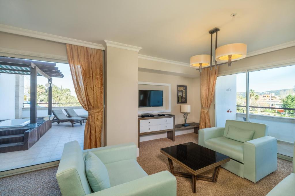 Crystal De Luxe Comfort Collection (Ex. Crystal De Luxe Resort & Spa) 5*
