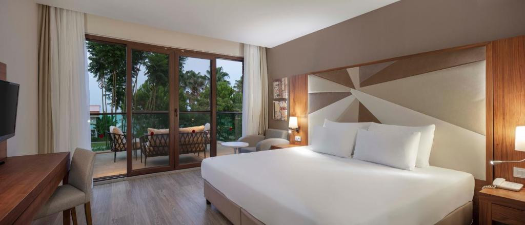 Nirvana Mediterranean Excellence 5*