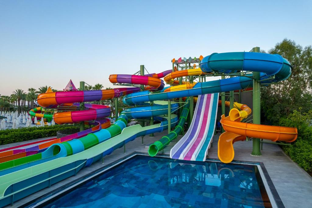 Delphin Deluxe Resort 5*