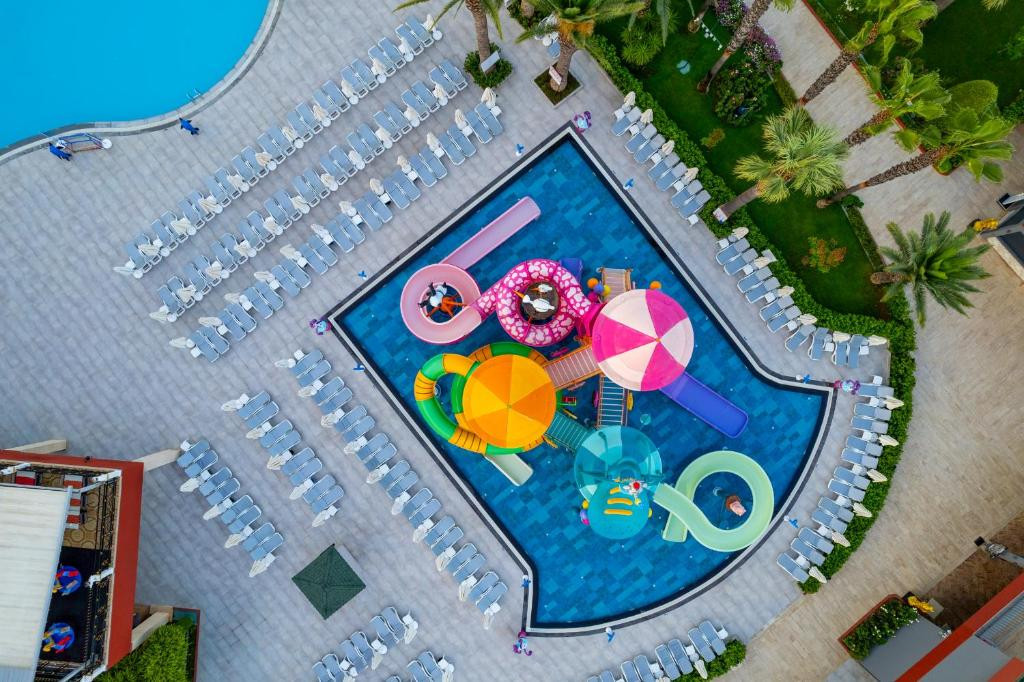 Delphin Deluxe Resort 5*