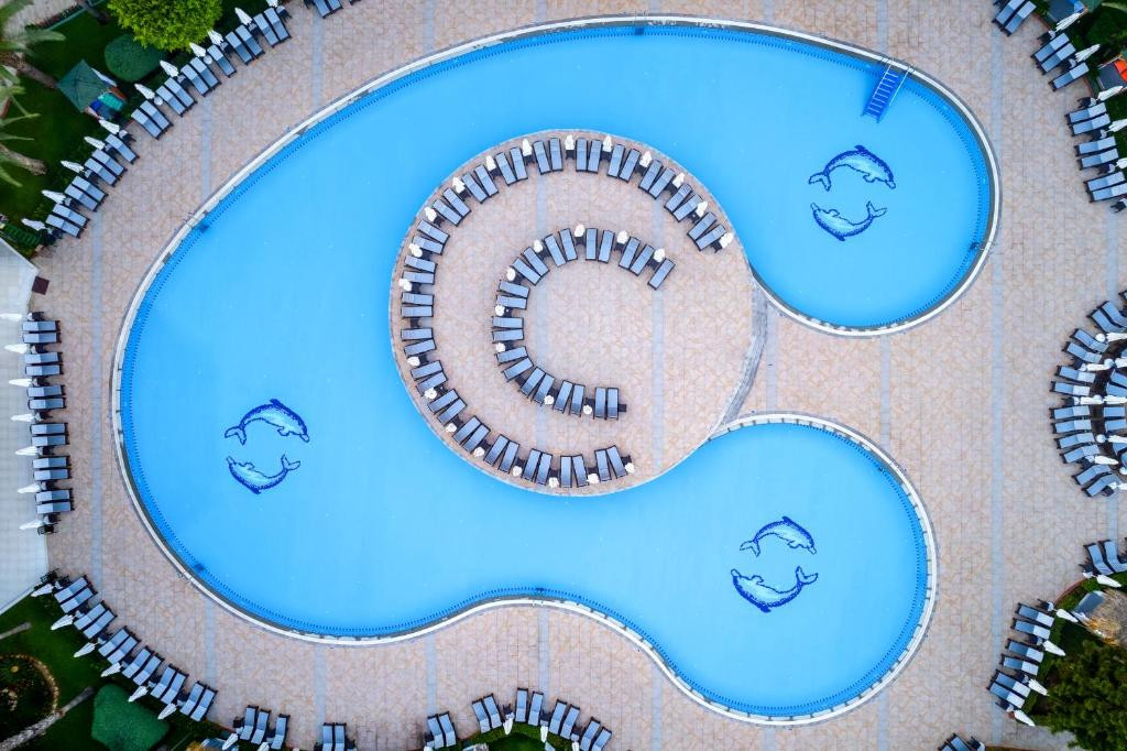 Delphin Deluxe Resort 5*