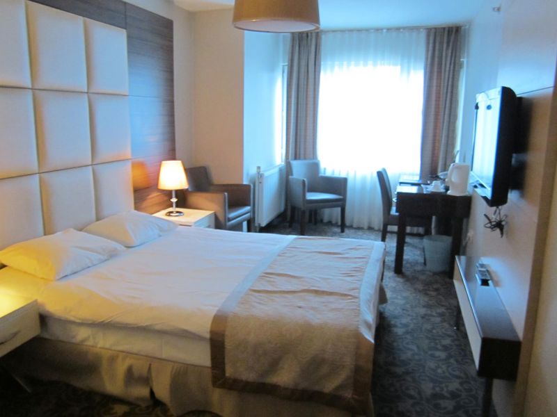 Derpa Suite 2*