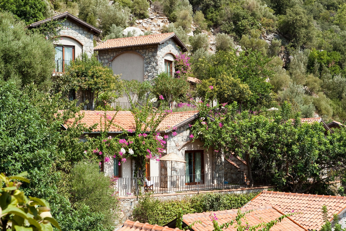 Dionysos Hotel 4*