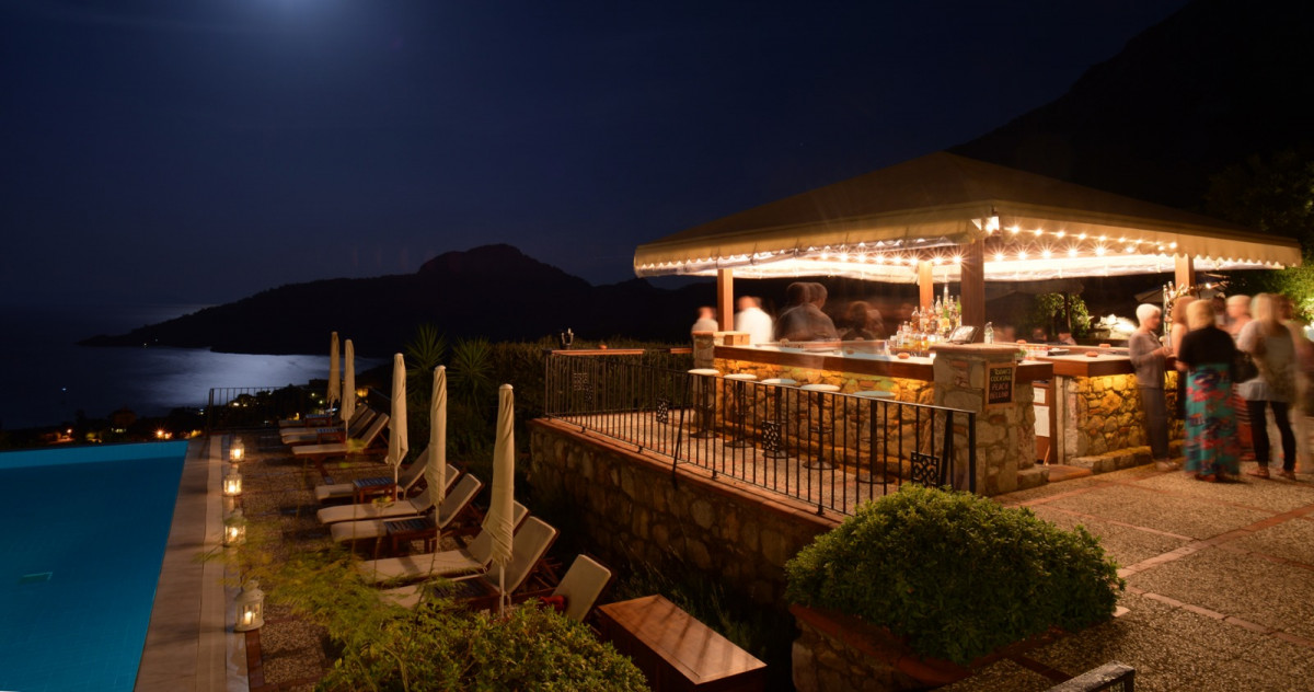 Dionysos Hotel 4*