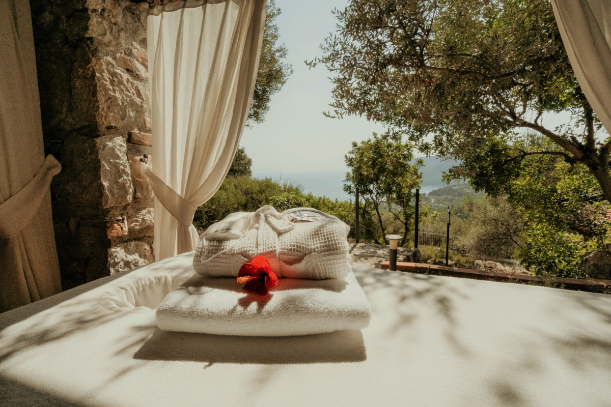 Dionysos Hotel 4*