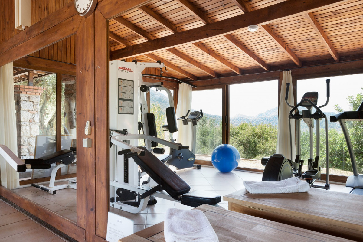 Dionysos Hotel 4*