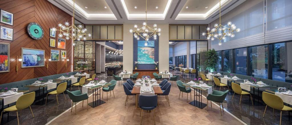 Doubletree By Hilton Antalya City Centre 5*