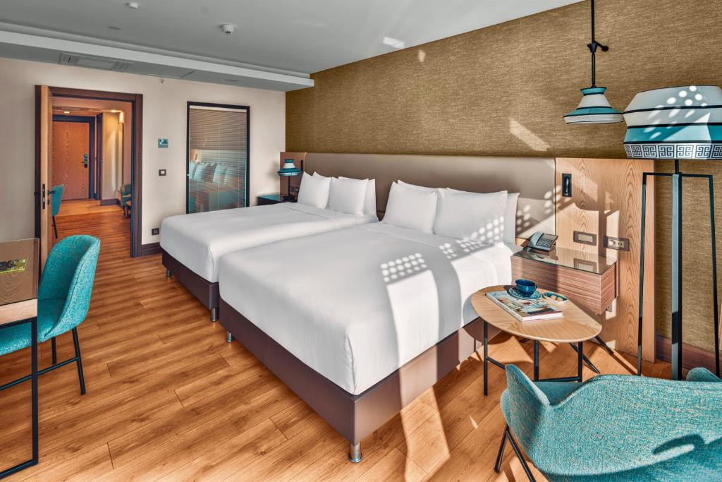 Doubletree By Hilton Antalya City Centre 5*