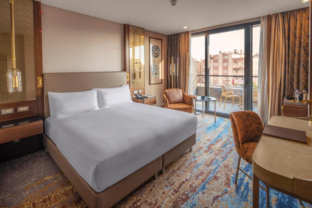 Doubletree By Hilton Antalya City Centre 5*