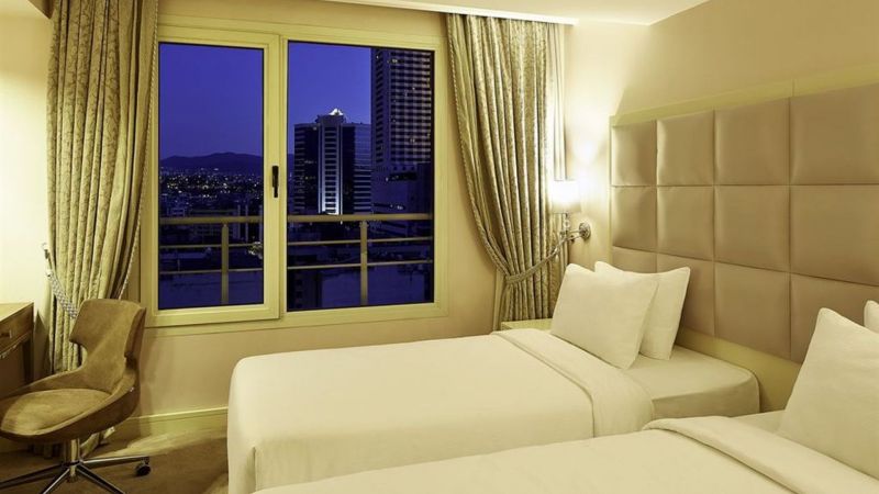 Doubletree By Hilton Hotel Izmir - Alsancak 3*