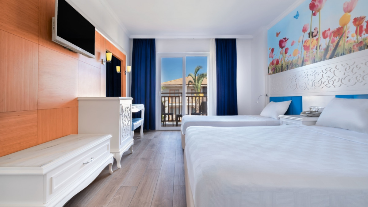 Eftalia Village 5*