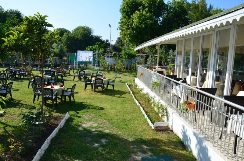 Elis Beach 3*
