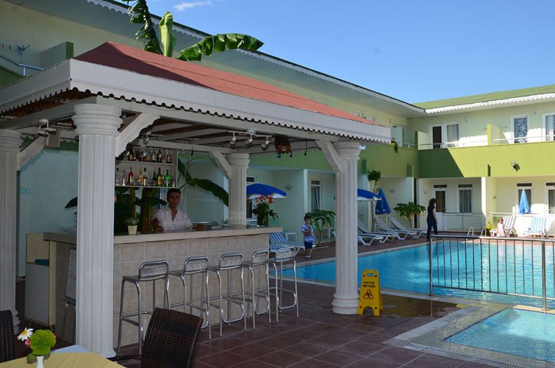 Elis Beach 3*