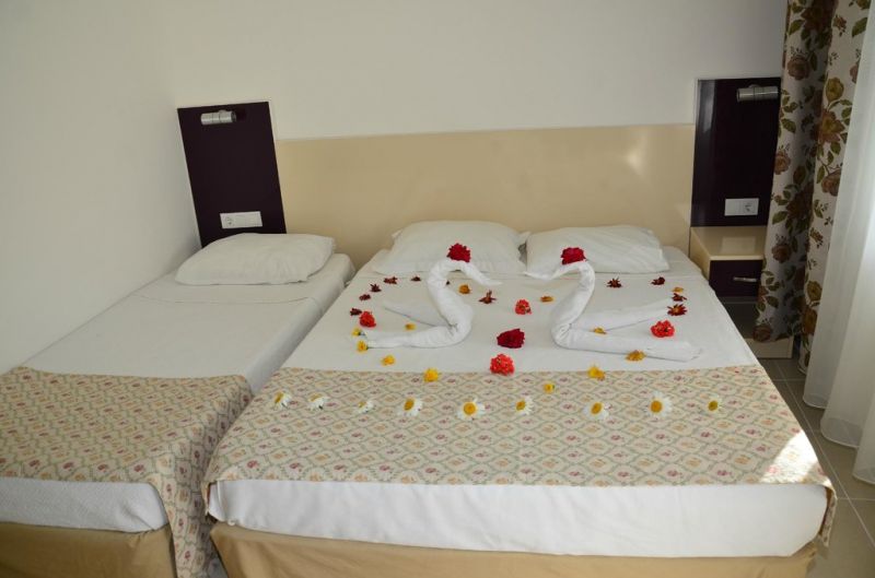 Elis Beach 3*