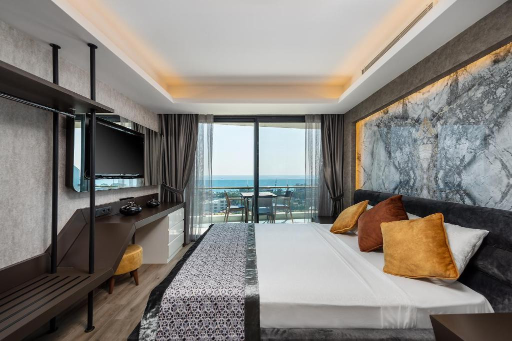 Elite Luxury Suite & Spa Hotel 5*